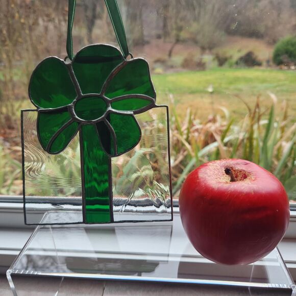 Stained Glass Christmas Sun Catchers Window Ornament Set of 3 Tree Bell Present - Picture 11 of 15